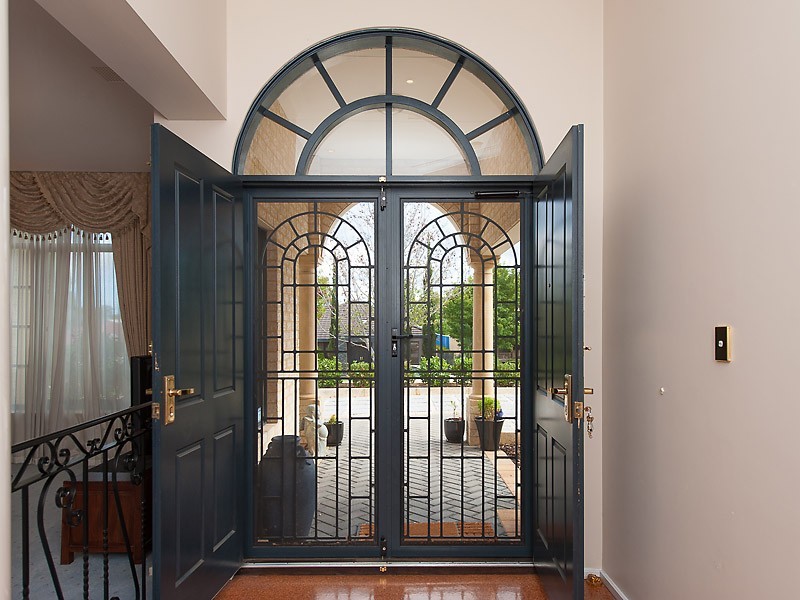 82 Peterborough Circle, North Lake WA 6163