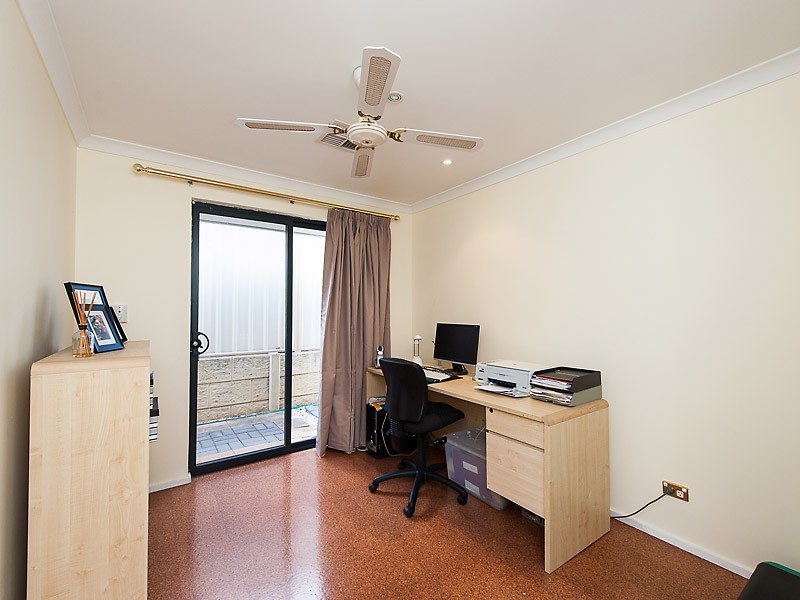 82 Peterborough Circle, North Lake WA 6163