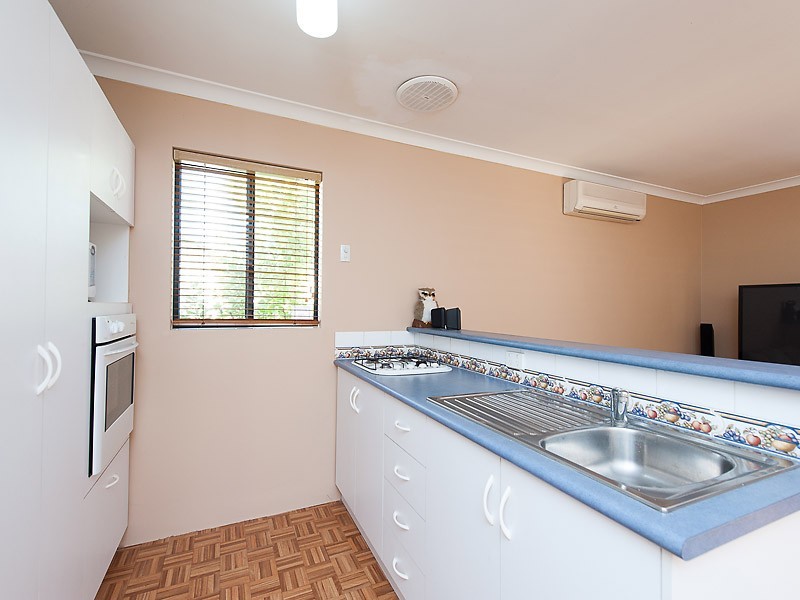 82 Peterborough Circle, North Lake WA 6163