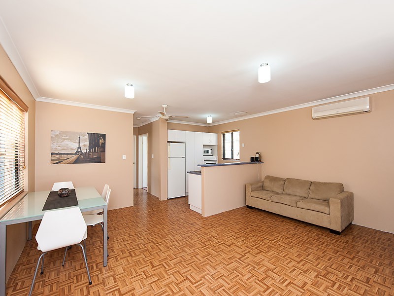 82 Peterborough Circle, North Lake WA 6163