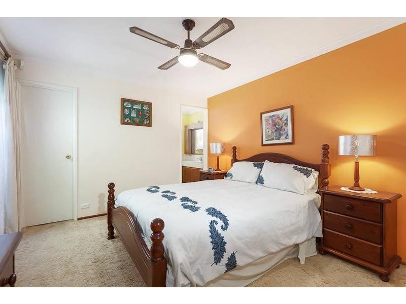 17 Hanrahan Loop, Kardinya WA 6163