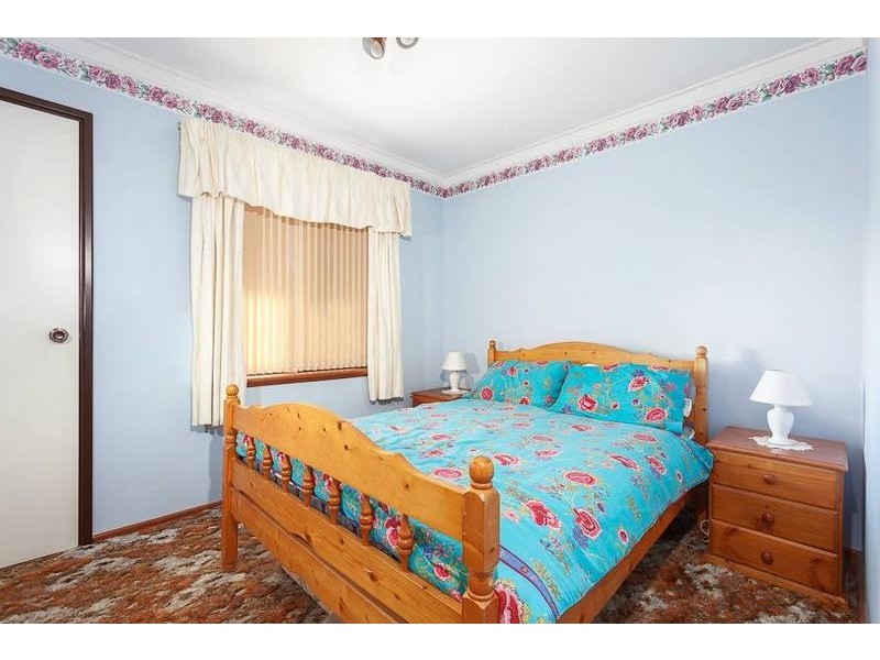 17 Hanrahan Loop, Kardinya WA 6163