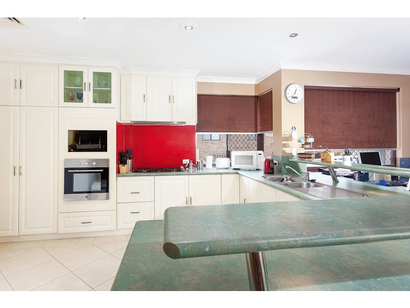 34 Le Souef Drive, Kardinya WA 6163