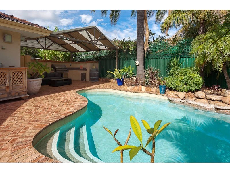 34 Le Souef Drive, Kardinya WA 6163