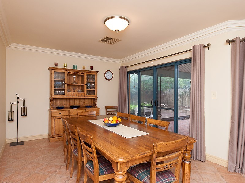 33 Westerway Terrace, North Lake WA 6163