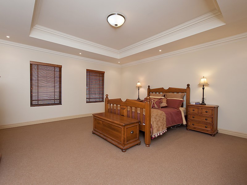 33 Westerway Terrace, North Lake WA 6163