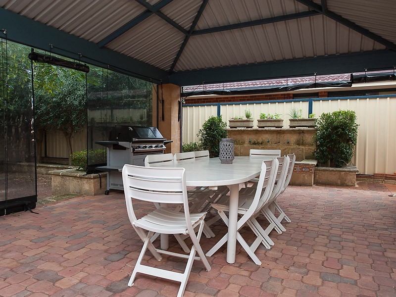 33 Westerway Terrace, North Lake WA 6163