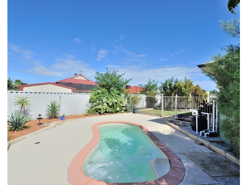 3 Cote D’Azur Gardens, Port Kennedy WA 6172