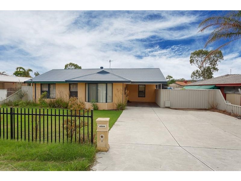 8 Ypres Road, Camillo WA 6111