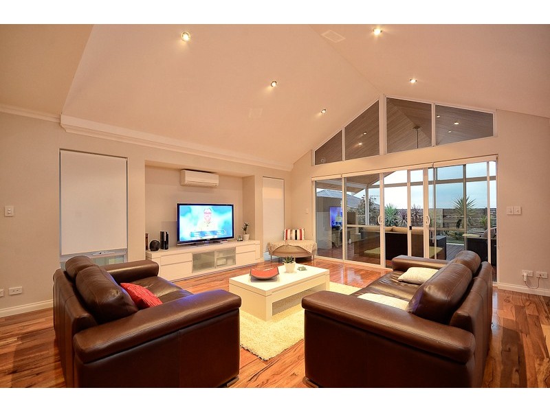 23 Peregrine Circle, Beeliar WA 6164