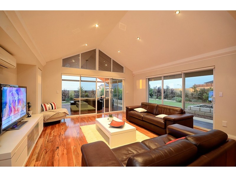 23 Peregrine Circle, Beeliar WA 6164