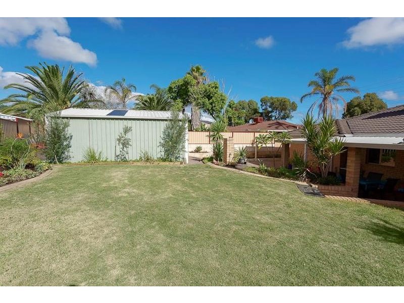 10 Magnolia Gardens, Yangebup WA 6164