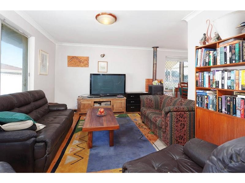 63 Leonard Way, Spearwood WA 6163
