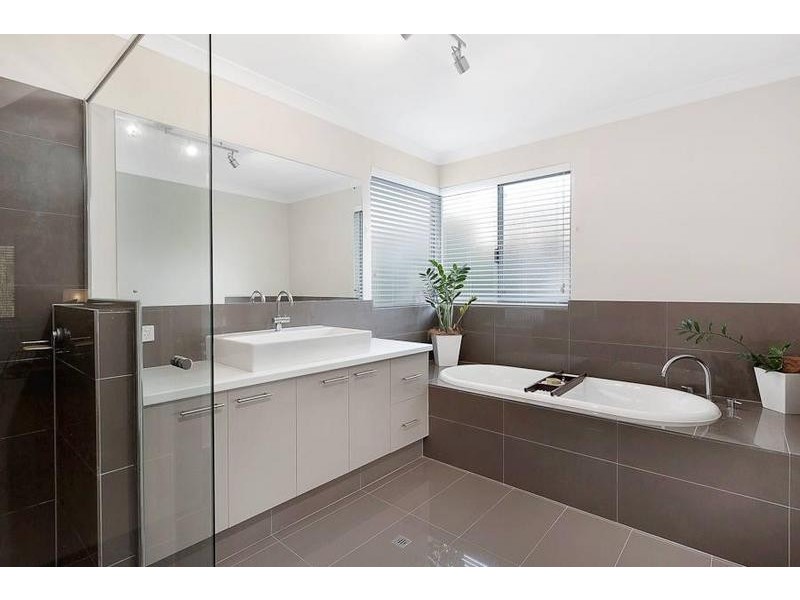 91 Gibbs Road, Atwell WA 6164