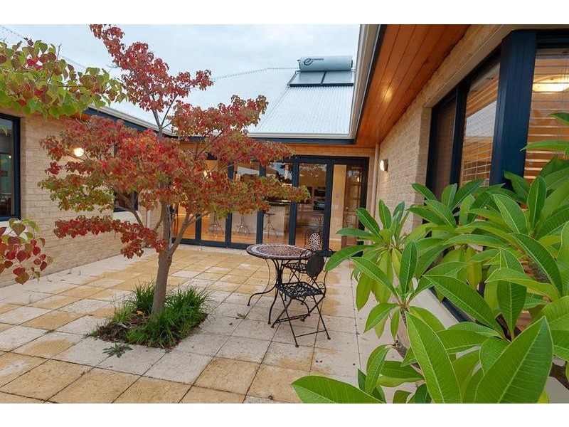 76 Louisiana Glen, Banjup WA 6164