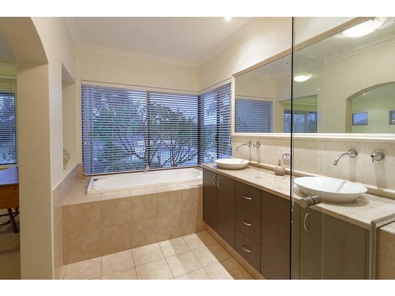 76 Louisiana Glen, Banjup WA 6164