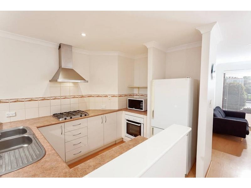 4/17 Dante Court, Bentley WA 6102