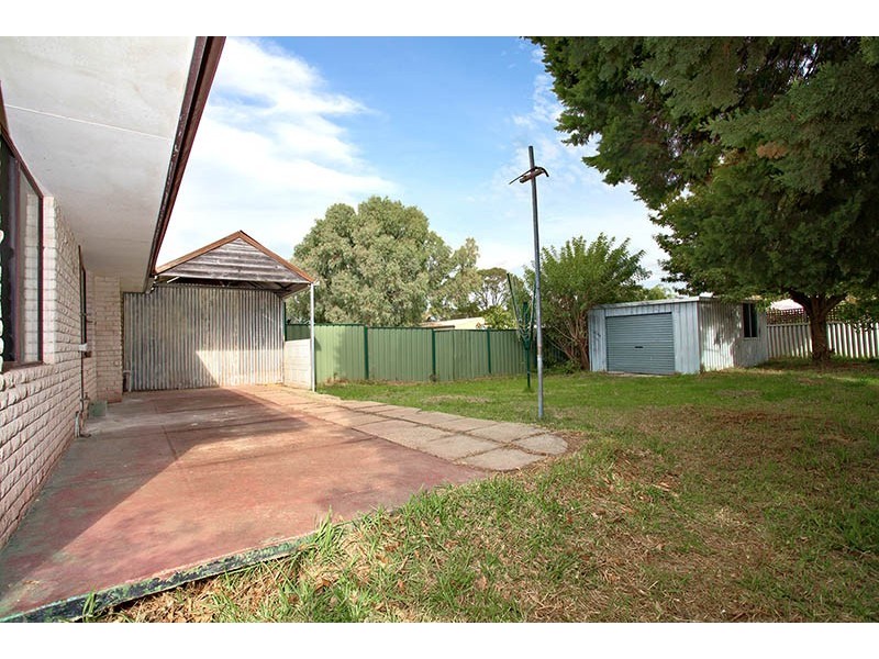 33A Crandon Street, Gosnells WA 6110