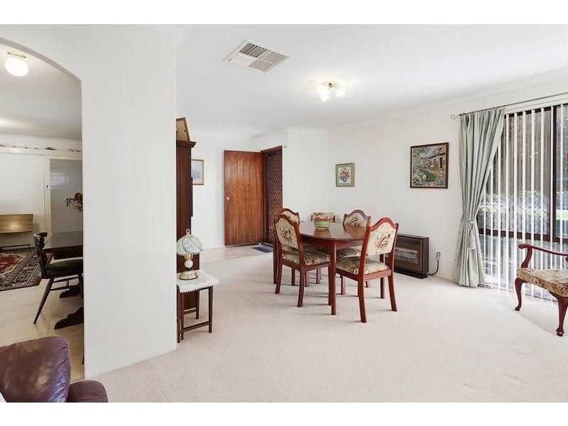 18 Blackthorne Crescent, South Lake WA 6164