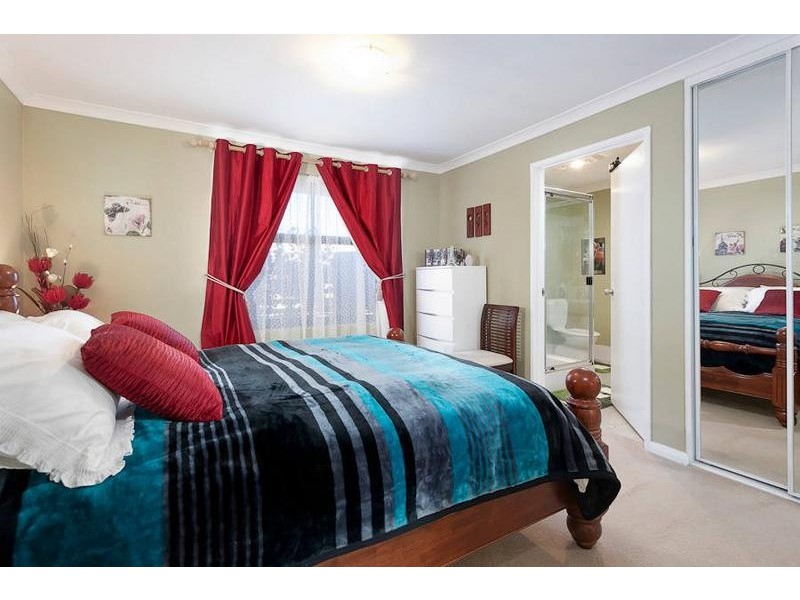 8 Goulburn Approach, Hammond Park WA 6164