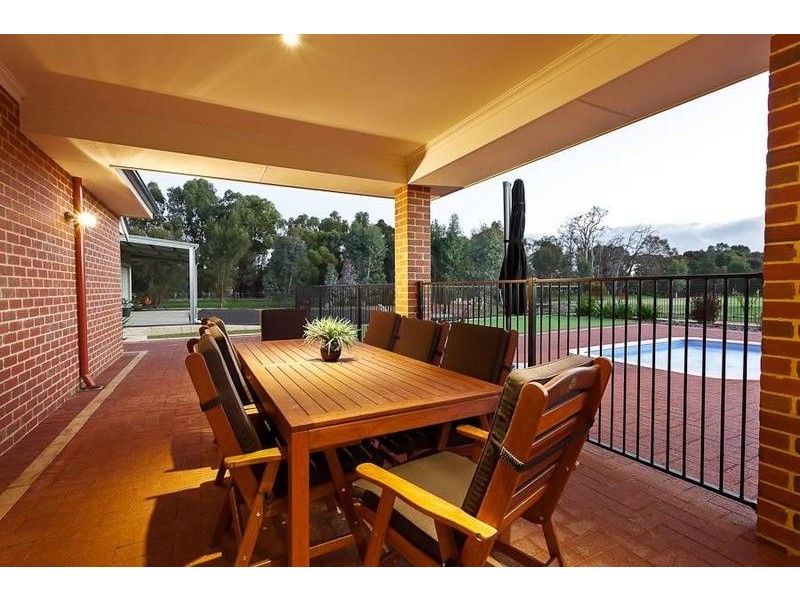 69 Jersey Road, Oakford WA 6121