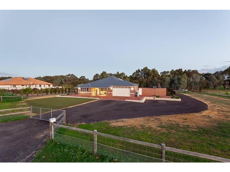 69 Jersey Road, Oakford WA 6121