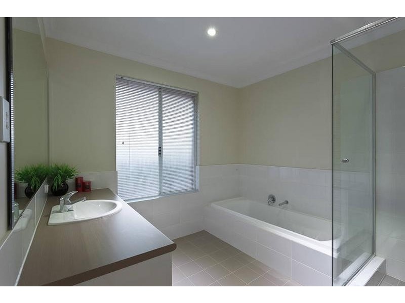 69 Jersey Road, Oakford WA 6121