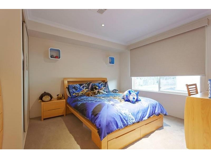 69 Jersey Road, Oakford WA 6121