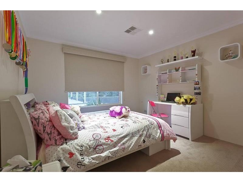 69 Jersey Road, Oakford WA 6121