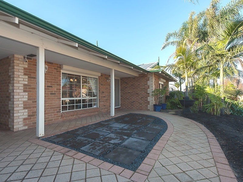 7 Chartwell Place, Leeming WA 6149