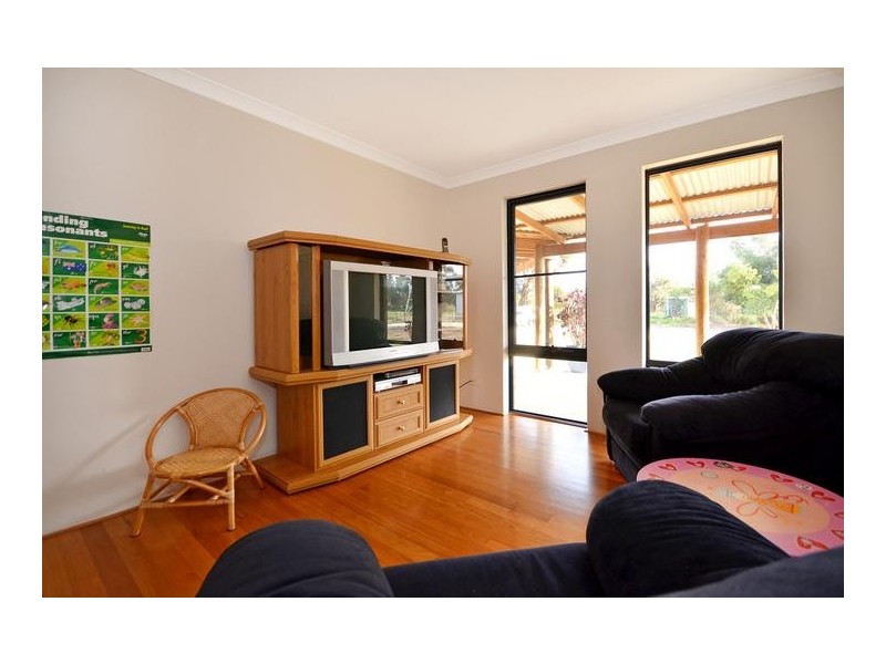 31 Skotsch Road, Banjup WA 6164