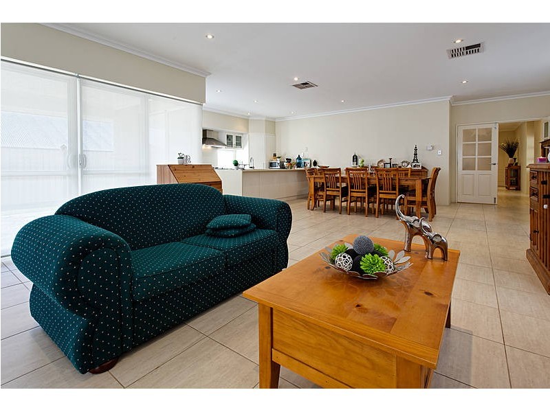 3 Aristata Parade, Aubin Grove WA 6164