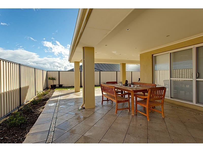 3 Aristata Parade, Aubin Grove WA 6164
