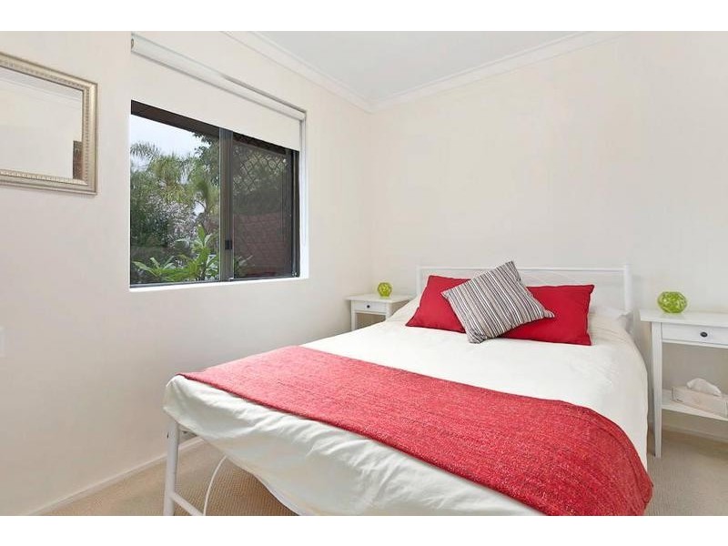 11 Blackthorne Crescent, South Lake WA 6164