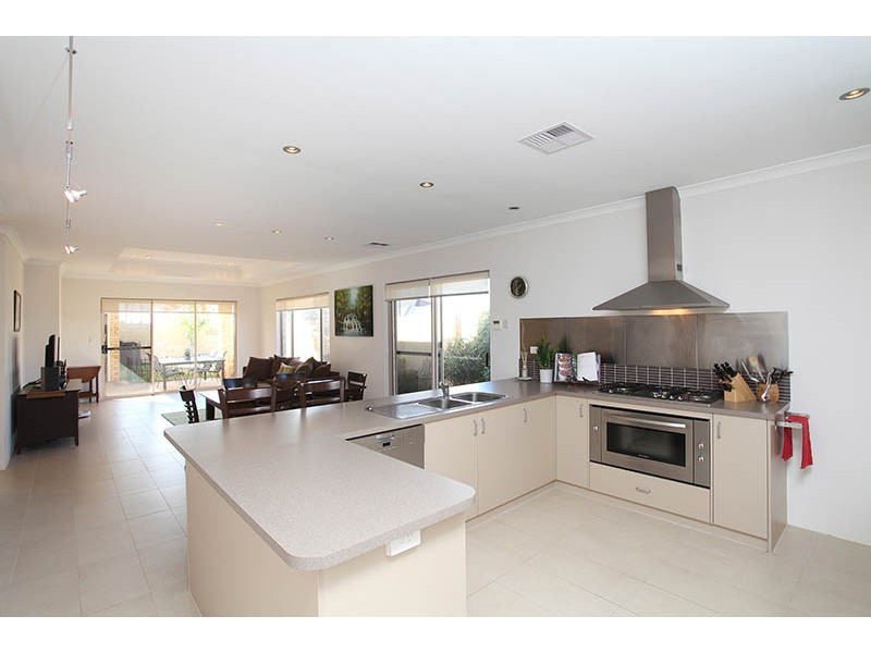 28 Durango Turn, Aubin Grove WA 6164