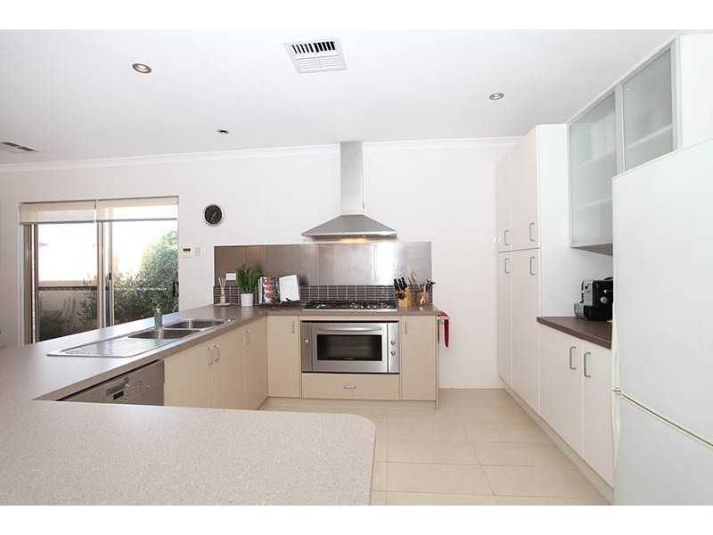 28 Durango Turn, Aubin Grove WA 6164