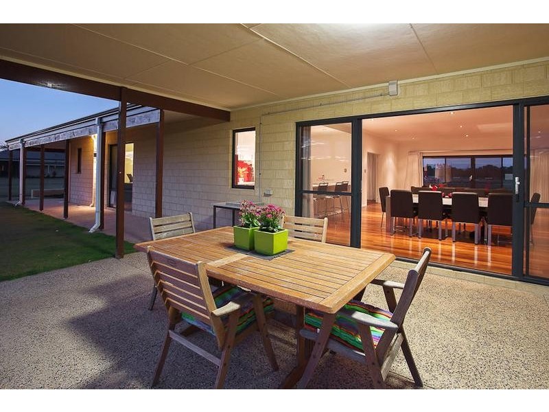 75 Honeymyrtle Loop, Forrestdale WA 6112