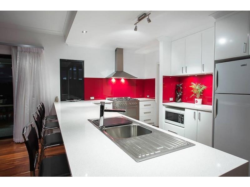 75 Honeymyrtle Loop, Forrestdale WA 6112