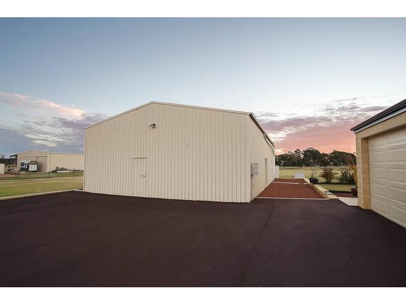 75 Honeymyrtle Loop, Forrestdale WA 6112