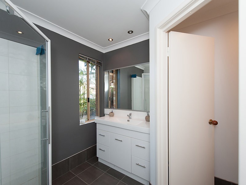 4 Monaco Avenue, North Lake WA 6163