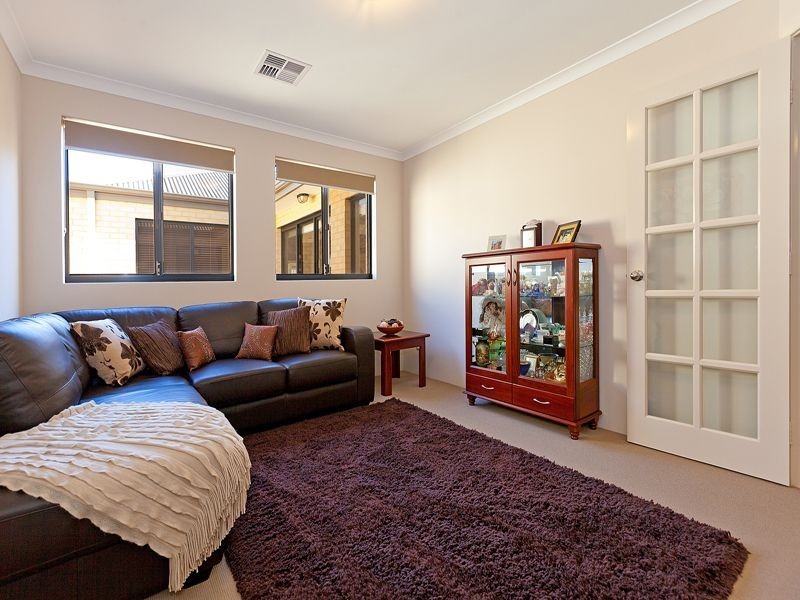 4B Spruce Terrace, Aubin Grove WA 6164