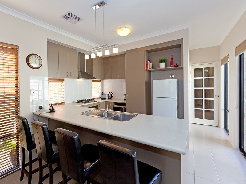 4B Spruce Terrace, Aubin Grove WA 6164