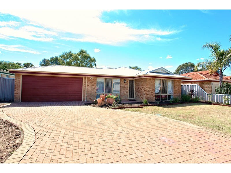 48 Derwent Crescent, Success WA 6164