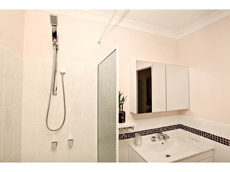 48 Derwent Crescent, Success WA 6164