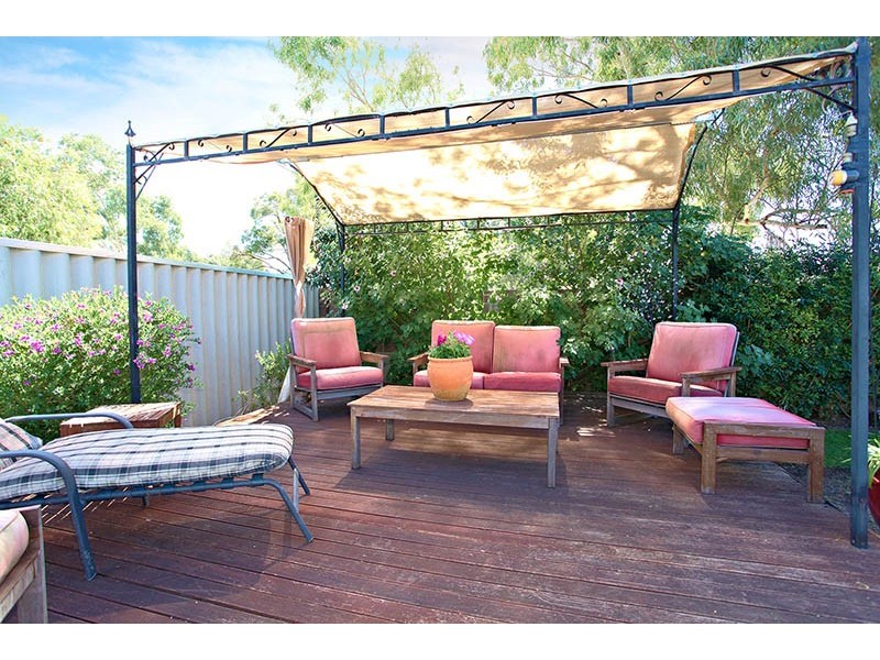 48 Derwent Crescent, Success WA 6164