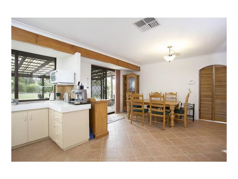 6 Tarndale Way, South Lake WA 6164