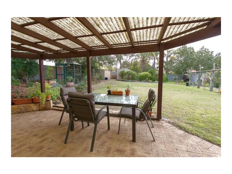 6 Tarndale Way, South Lake WA 6164
