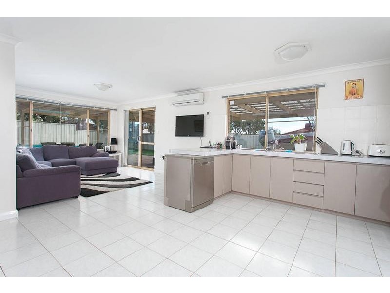 17 Shady Grove, Yangebup WA 6164