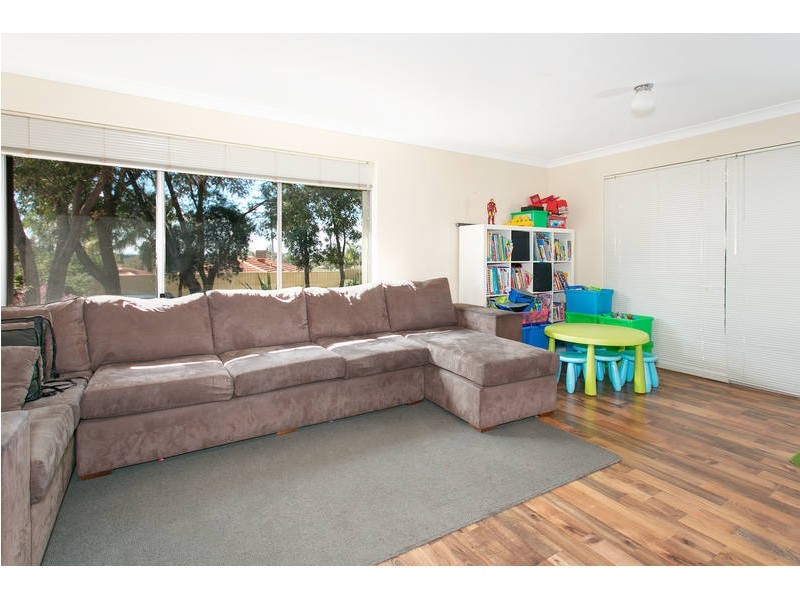 10 Tuart Place, Yangebup WA 6164
