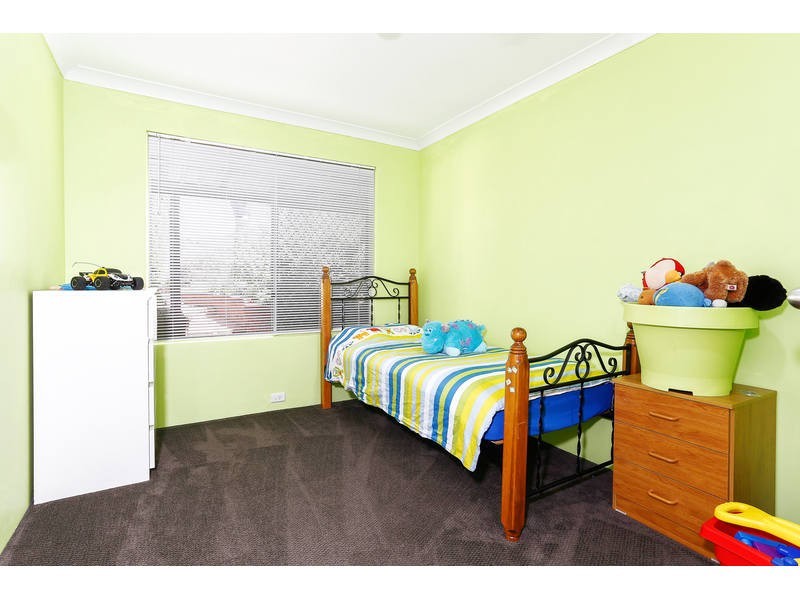 10 Tuart Place, Yangebup WA 6164